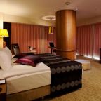 Двухместный (Клубный люкс Intercontinental - Для некурящих), Отель Crowne Plaza Istanbul Harbiye