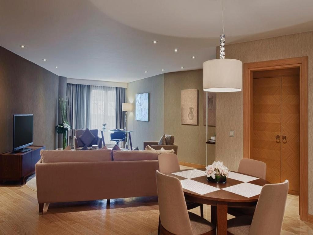 Апартаменты (Апартаменты Park Prestige Suites с 1 спальней) отеля CVK Park Bosphorus Istanbul, Стамбул