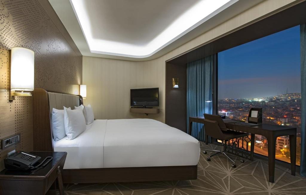 Двухместный (Номер с кроватью размера «king-size») отеля Hilton Istanbul Kozyatagi, Стамбул