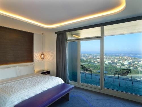 Двухместный (Представительский двухместный номер с 1 кроватью или 2 отдельными кроватями и доступом в клубный лаундж) отеля Le Meridien Istanbul Etiler, Стамбул