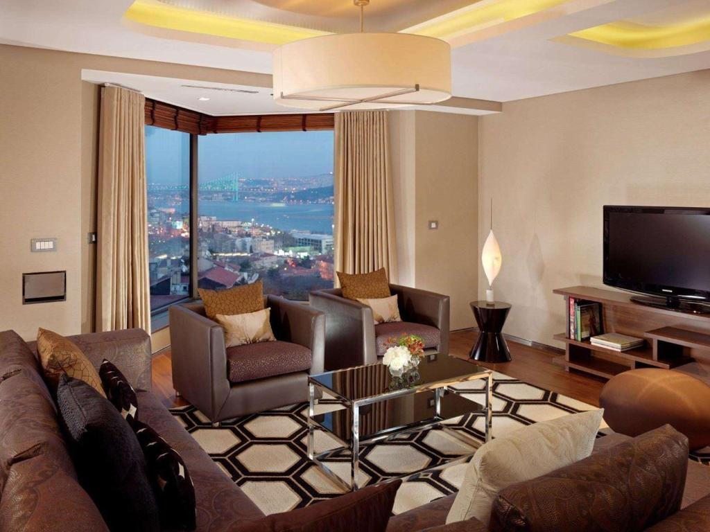 Апартаменты (Номер Residence с 1 спальней, вид на Босфор) отеля Swissotel The Bosphorus Istanbul, Стамбул