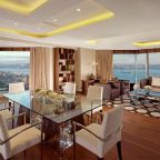 Апартаменты (Угловой номер Residence с 3 спальнями и видом на Босфор), Отель Swissotel The Bosphorus Istanbul