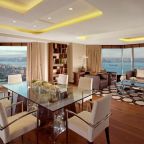 Сьюит (Президентский люкс с 3 спальнями), Отель Swissotel The Bosphorus Istanbul