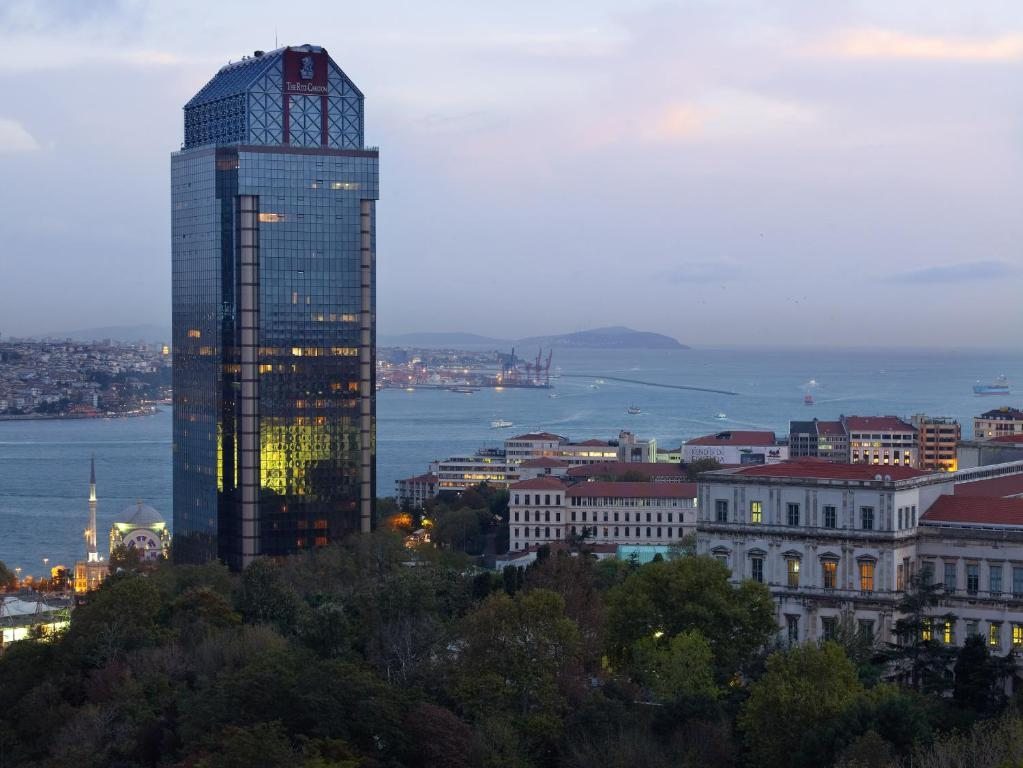Отель The Ritz-Carlton, Istanbul at the Bosphorus, Стамбул