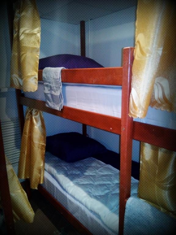 Номер (Спальное место на двухъярусной кровати в общем номере для мужчин и женщин) хостела 42, Москва