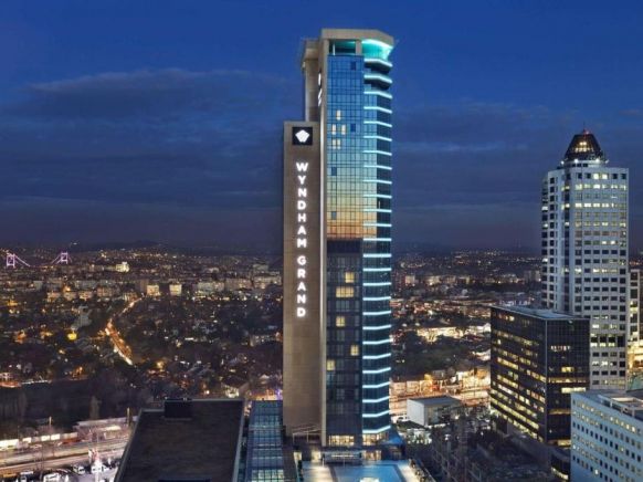 Отель Wyndham Grand Istanbul Levent