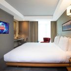 Сьюит (Люкс с кроватью размера «king-size»), Отель Doubletree By Hilton Istanbul – Old Town