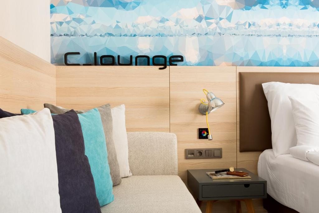 Трехместный (Стандартный трехместный номер с видом на море) отеля Sunprime C-Lounge - Adult Only, Алания