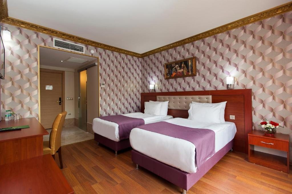 Двухместный (Стандартный номер с кроватью размера «king-size») отеля Alrazi, Стамбул