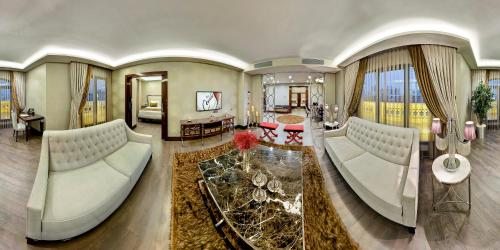 Семейный (Президентский люкс) отеля Biz Cevahir Hotel Istanbul, Стамбул