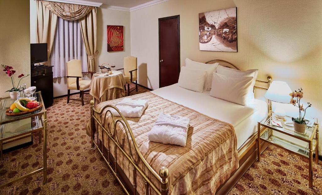 Двухместный (Двухместный номер Делюкс с 1 кроватью и пакетом спа-услуг) отеля Güneş Hotel Merter, Стамбул