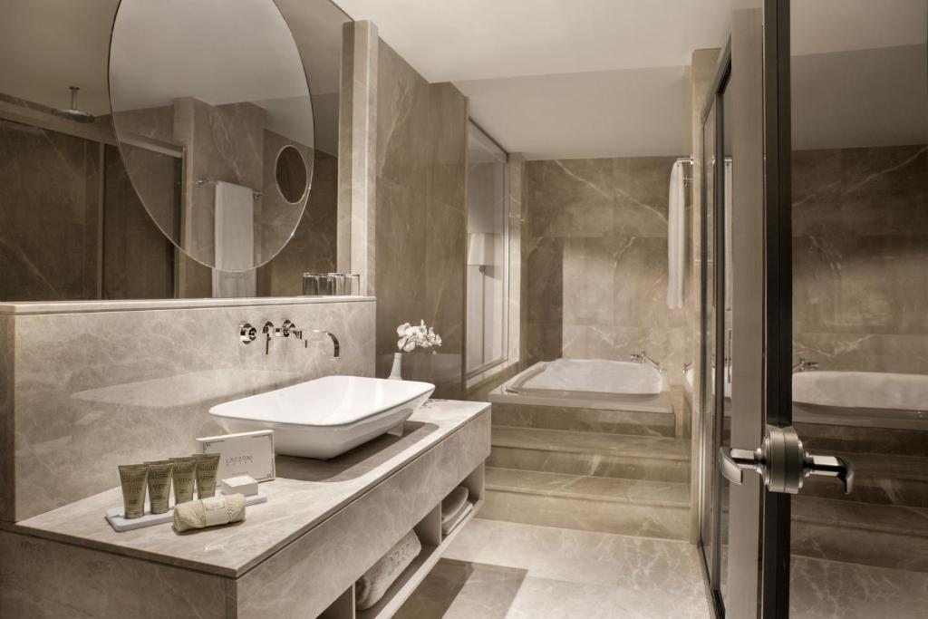 Двухместный (Номер Делюкс с гидромассажной ванной) отеля Lazzoni, Стамбул