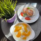 Полулюкс, Отель Аура