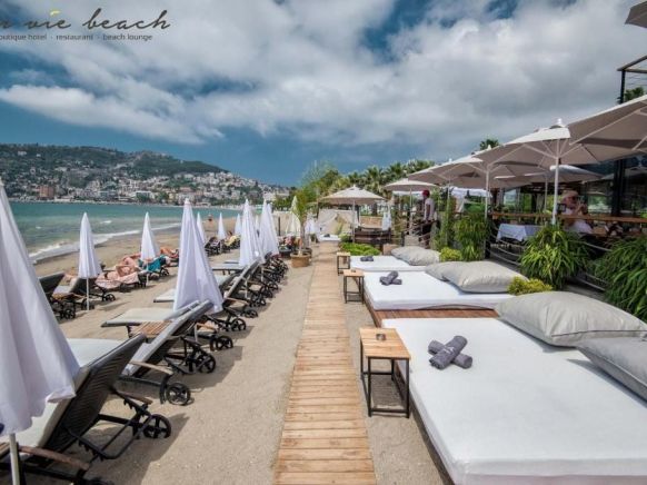 En Vie Beach Boutique Hotel - Adults Only