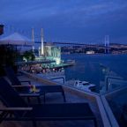 Сьюит (Президентский люкс с террасой и видом на Босфор), Отель Radisson Blu Bosphorus