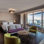 Сьюит (Полулюкс с балконом и видом на море), Отель Radisson Blu Hotel Istanbul Atakoy