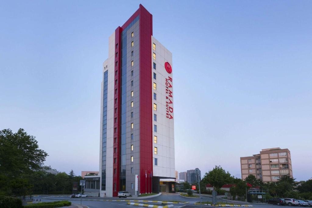 Ramada Hotel & Suites Istanbul - Atakoy, Стамбул