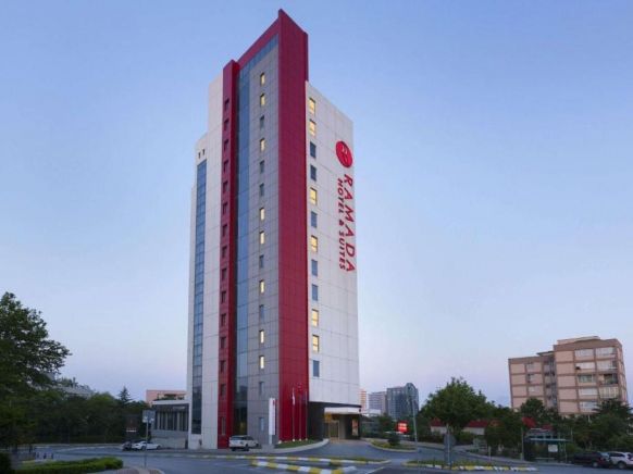 Ramada Hotel & Suites Istanbul - Atakoy, Стамбул