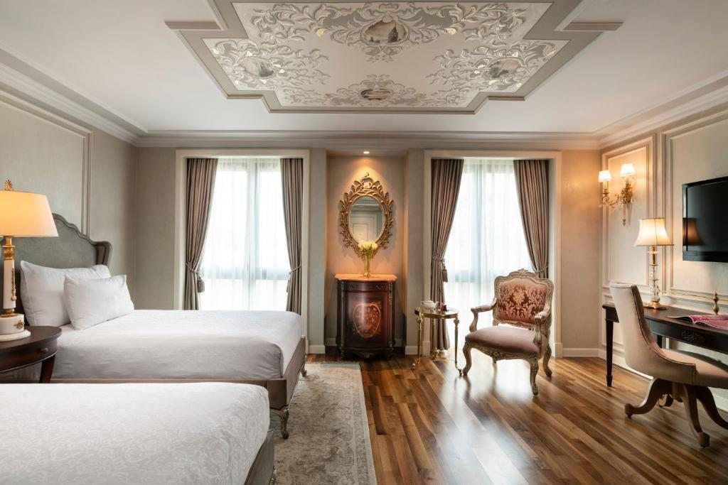 Двухместный (Двухместный номер Делюкс с 2 отдельными кроватями и видом на район Пера) отеля Rixos Pera, Стамбул