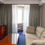 Люкс (2-х комнатный), Отель Командор