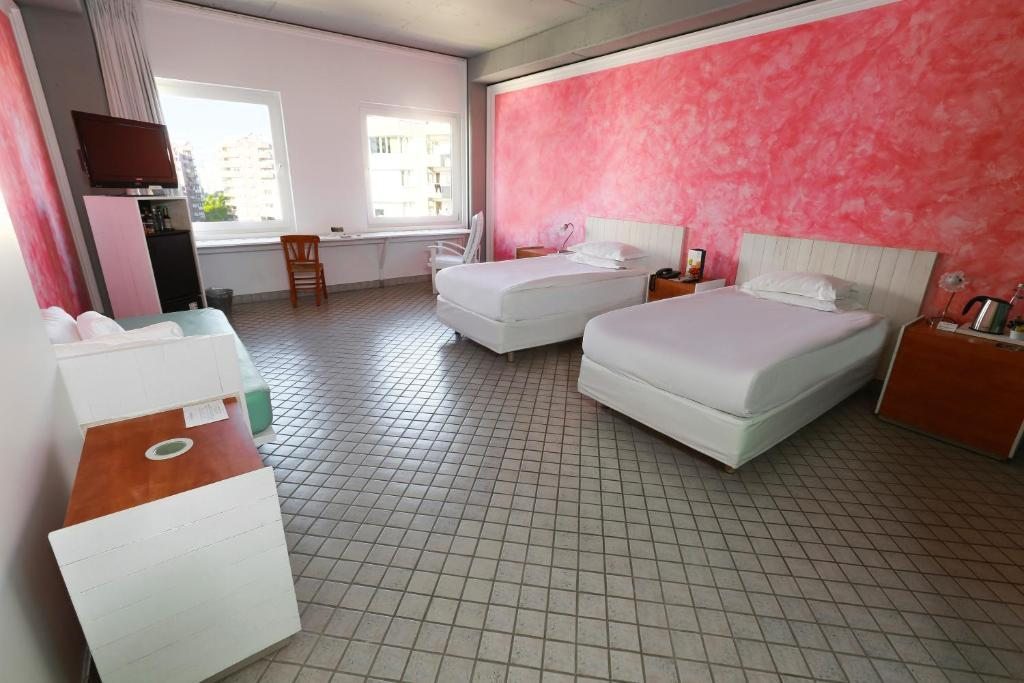 Двухместный (Двухместный номер с 1 кроватью или 2 отдельными кроватями, вид на город) отеля The Marmara Antalya, Анталия