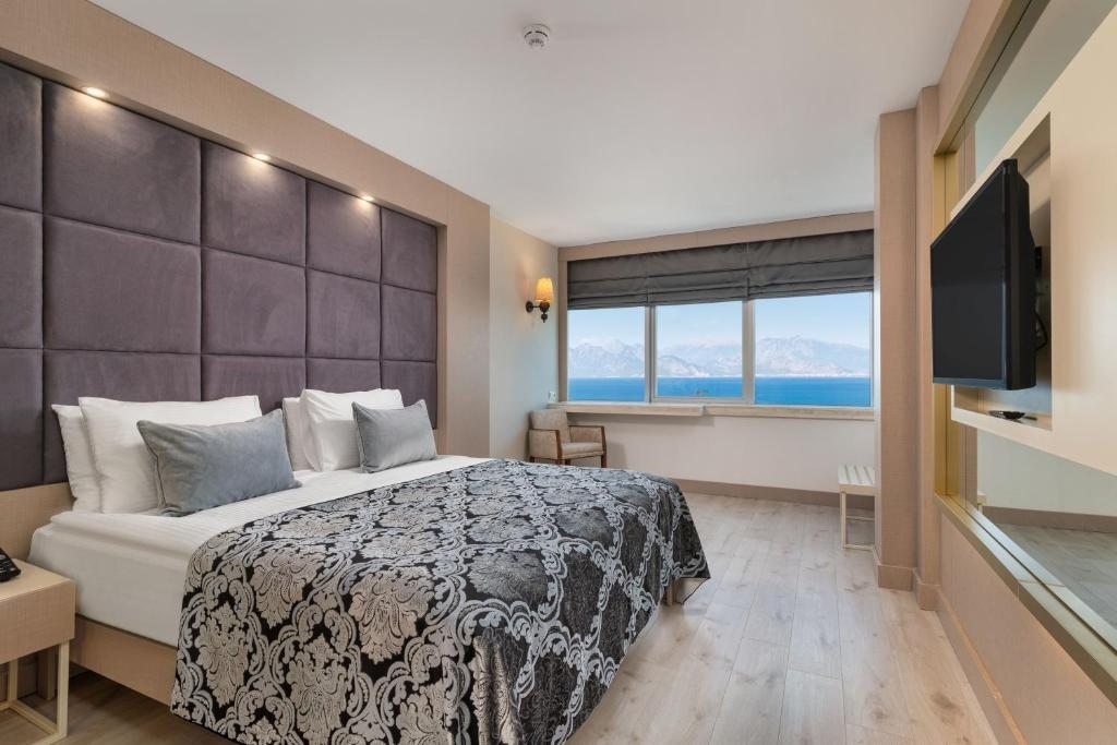 Двухместный (Двухместный номер Делюкс с 1 кроватью и видом на море) отеля Oz Hotels Antalya Hotel Resort & Spa, Анталия