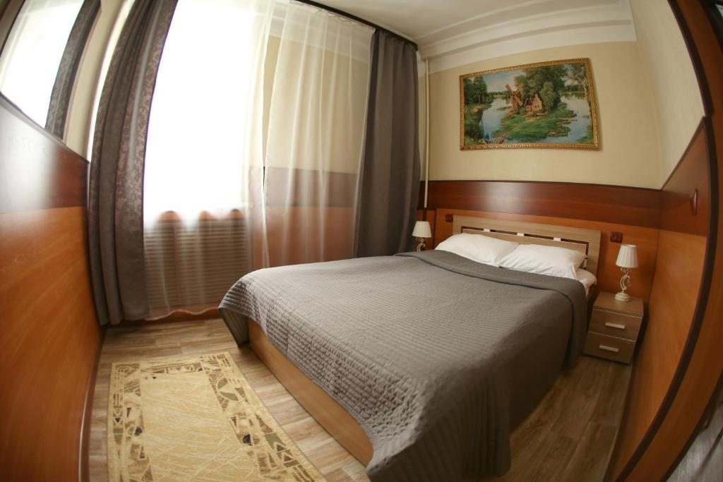 Двухместный (Стандартный номер с кроватью размера «king-size») гостиницы Монерон, Южно-Сахалинск