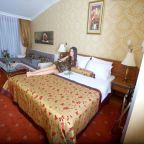 Двухместный (Двухместный номер Делюкс с 1 кроватью), Grand Hilarium Hotel