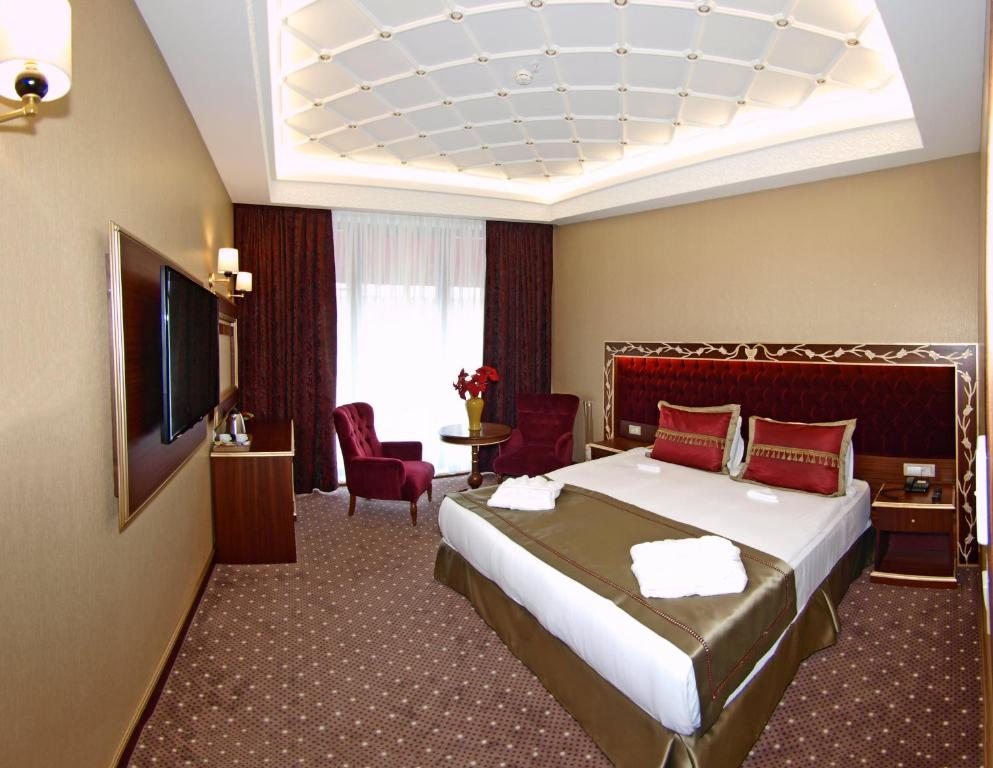 Двухместный (Двухместный номер Делюкс с 1 кроватью или 2 отдельными кроватями) отеля MB Deluxe Hotel, Стамбул
