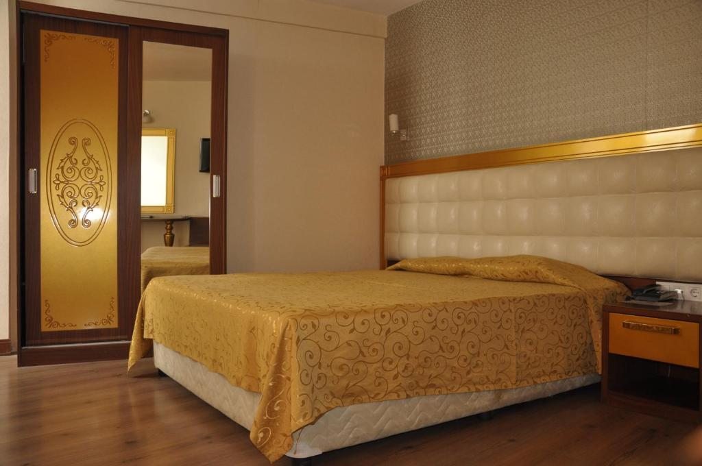 Двухместный (Двухместный номер с 1 кроватью или 2 отдельными кроватями) отеля Kayalar Hotel, Анталия