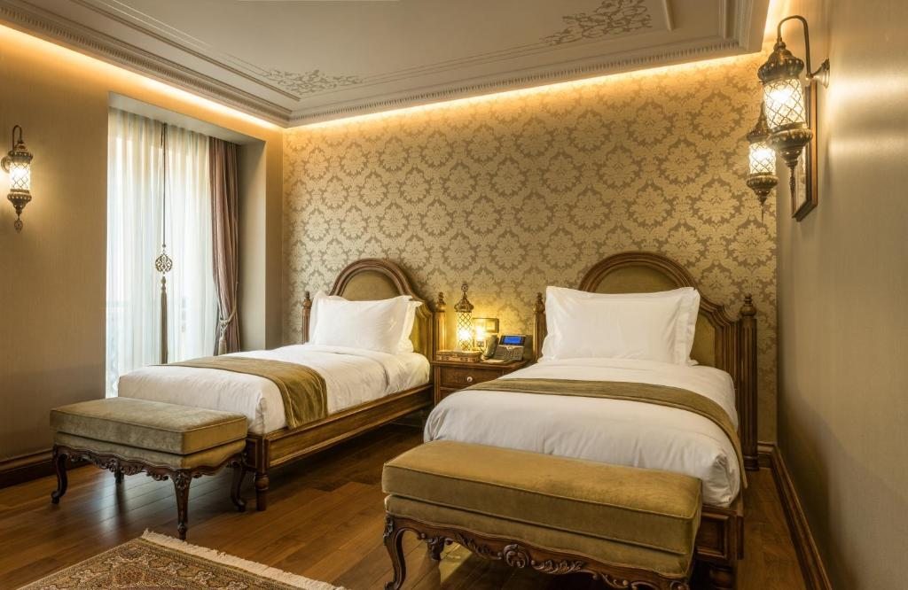Двухместный (Двухместный номер Делюкс с 2 отдельными кроватями, вид на улицу) отеля Ajwa Sultanahmet, Стамбул