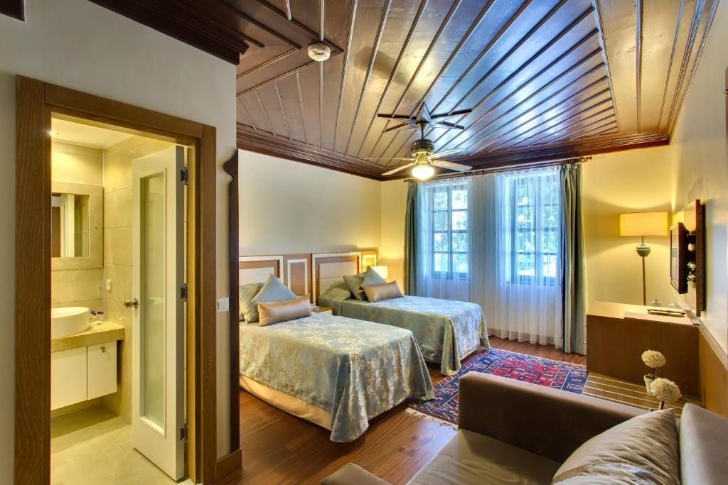 Трехместный (Стандартный двухместный номер с 1 кроватью или 2 отдельными кроватями) отеля Dogan, Анталия