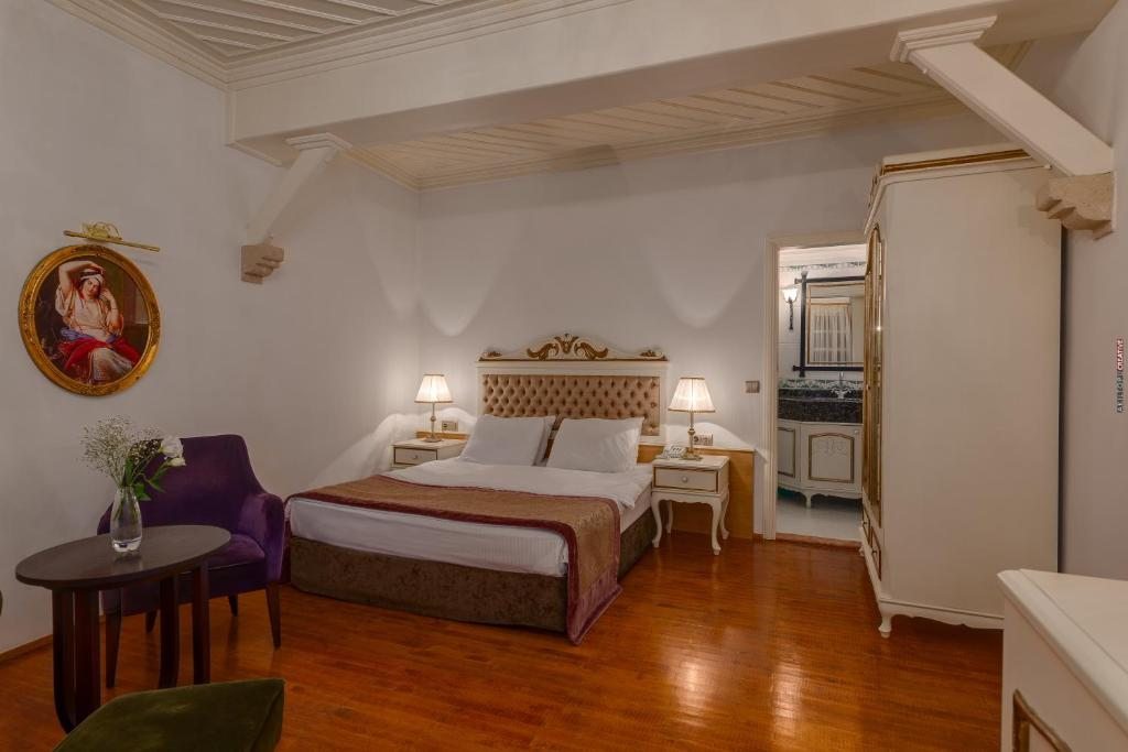 Двухместный (Двухместный номер «Премьер» с 1 кроватью или 2 отдельными кроватями) отеля Tuvana, Анталия