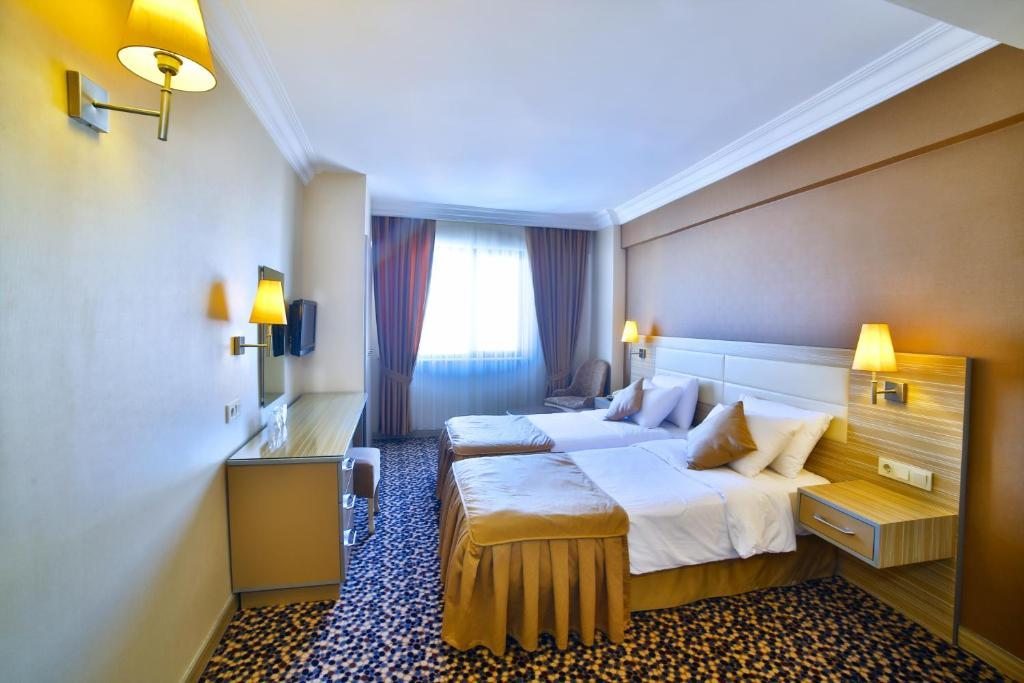 Двухместный (Стандартный двухместный номер с 1 кроватью) отеля Grand Emin, Стамбул