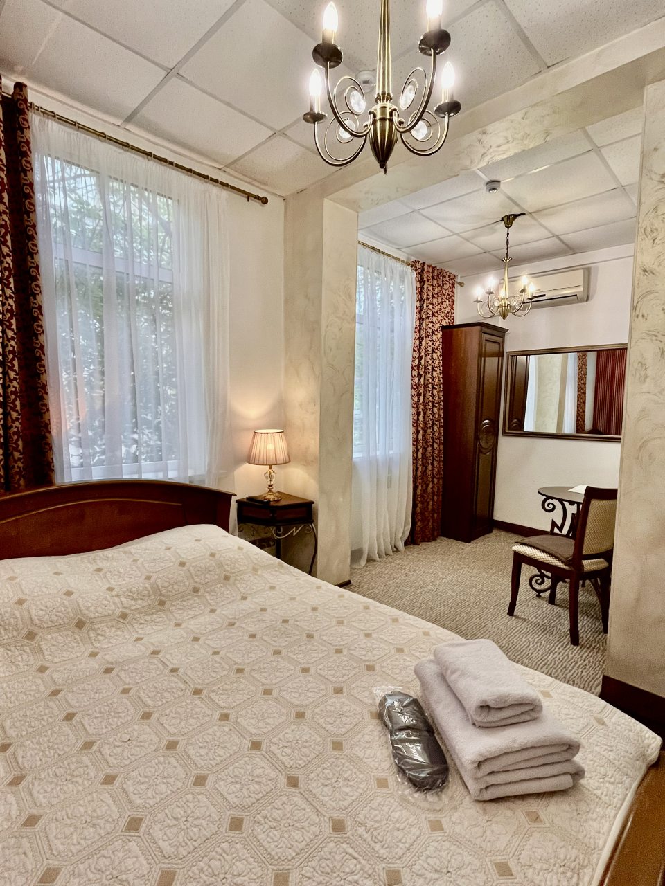 Номер Делюкс