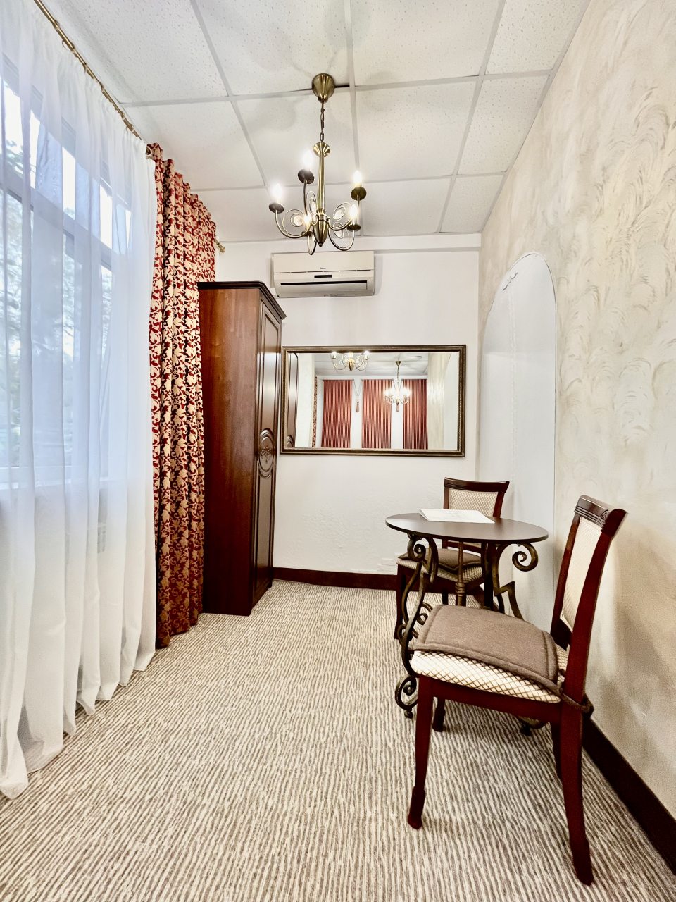 Номер Делюкс