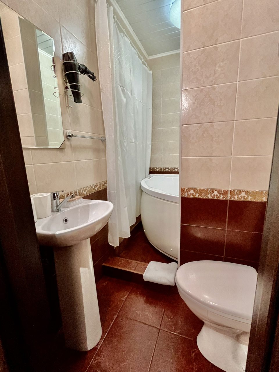 Номер Делюкс