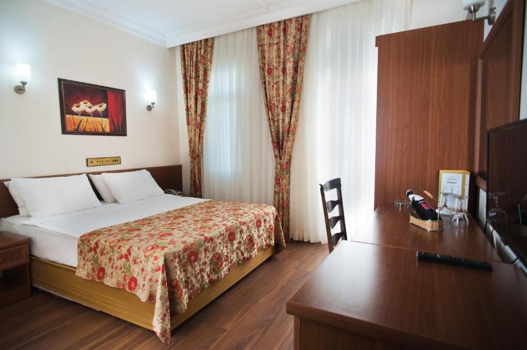 Двухместный (Стандартный двухместный номер с 1 кроватью или 2 отдельными кроватями) отеля Triana Hotel, Анталия