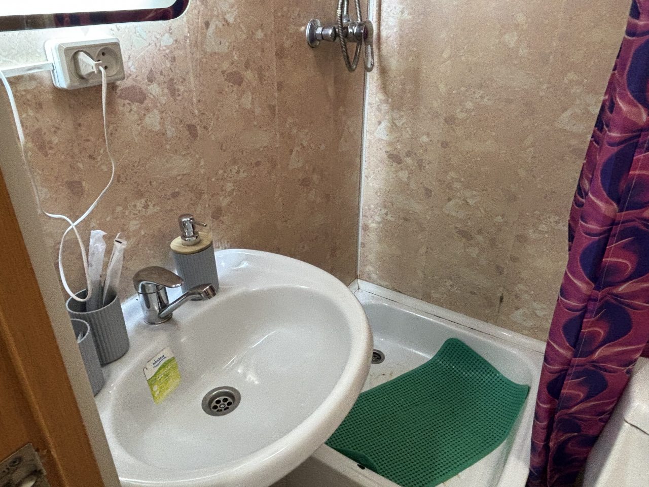 Двухместный (Эконом-класса с 2 отдельными кроватями), Гостиница Исток