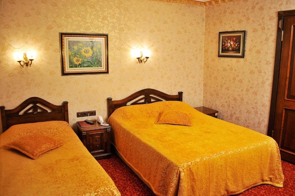 Двухместный (Стандартный двухместный номер с 1 кроватью или 2 отдельными кроватями) отеля Grand Hotel de Londres with terrace, Стамбул