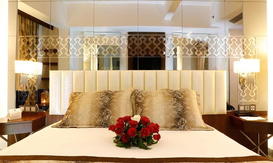 Двухместный (Стандартный двухместный номер с 1 кроватью или 2 отдельными кроватями) отеля Pera Center Hotel & Spa, Стамбул