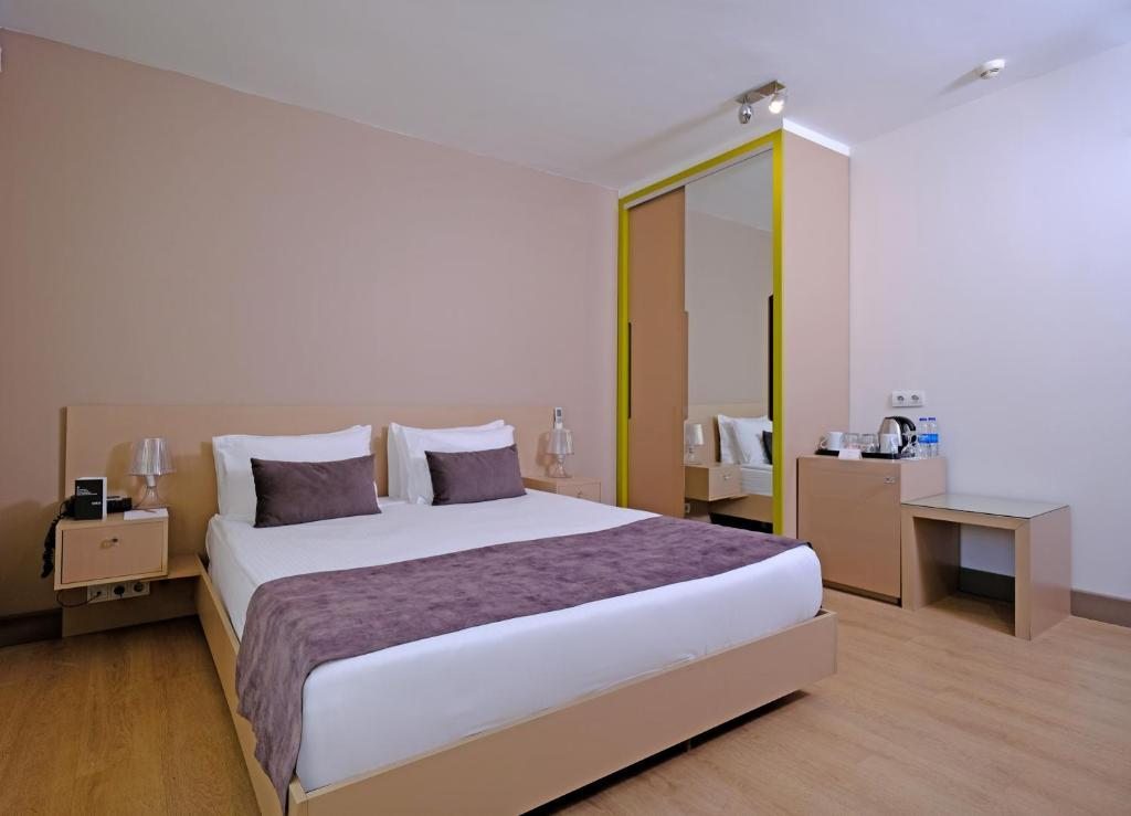 Двухместный (Двухместный номер эконом-класса с 1 кроватью или 2 отдельными кроватями) отеля Cheya Besiktas, Стамбул