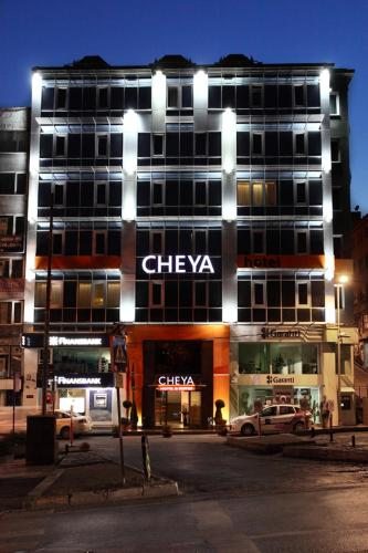 Двухместный (Полулюкс (для 2 взрослых и 1 ребенка)) отеля Cheya Besiktas, Стамбул