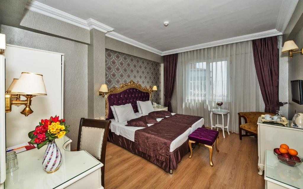 Двухместный (Улучшенный двухместный номер с 1 кроватью) отеля Santa Sophia, Стамбул
