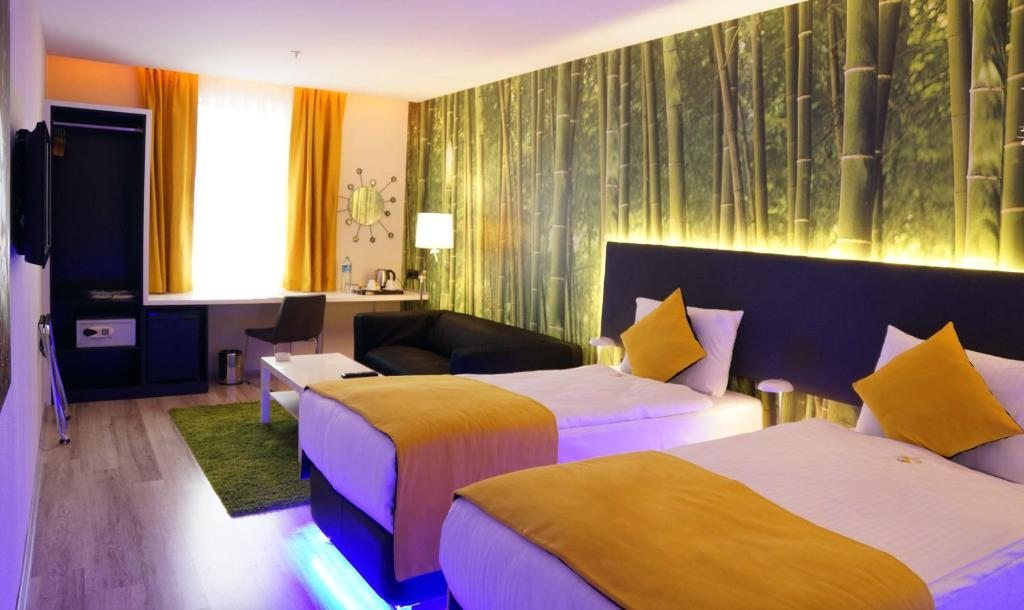 Двухместный (Стандартный двухместный номер с 1 кроватью и дополнительной кроватью) отеля Tempo Suites Airport, Стамбул