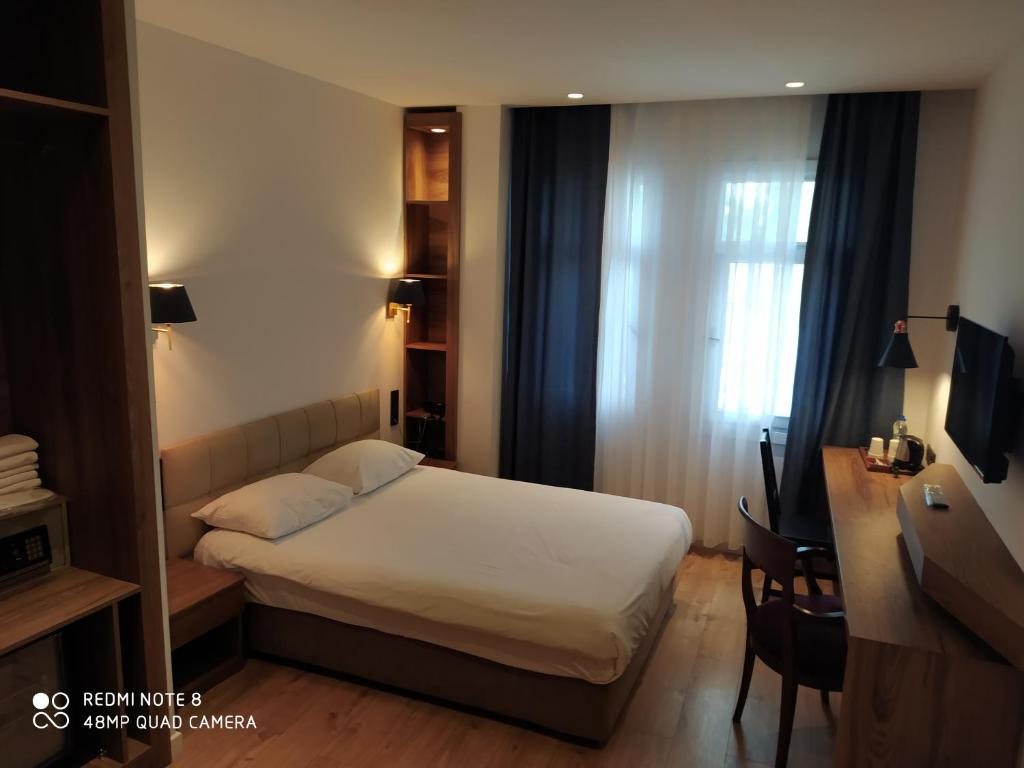 Двухместный (Улучшенный номер с кроватью размера «king-size») отеля Armagrandi Spina, Стамбул