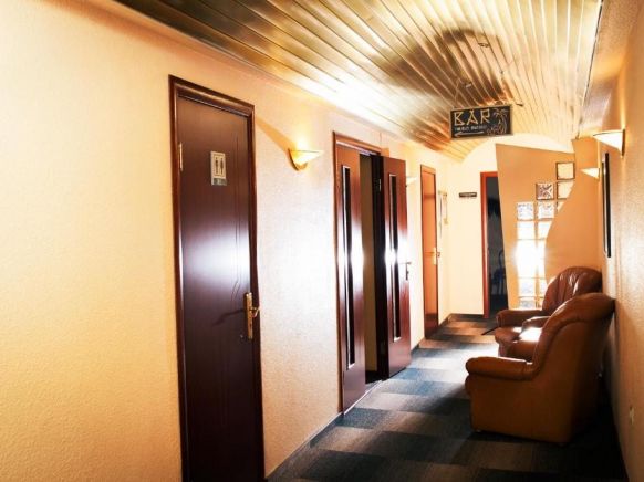 Отель Экватор