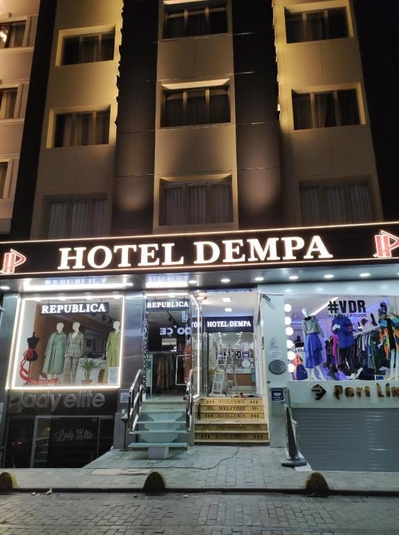 Четырехместный (Роскошный четырехместный номер) отеля Dempa, Стамбул