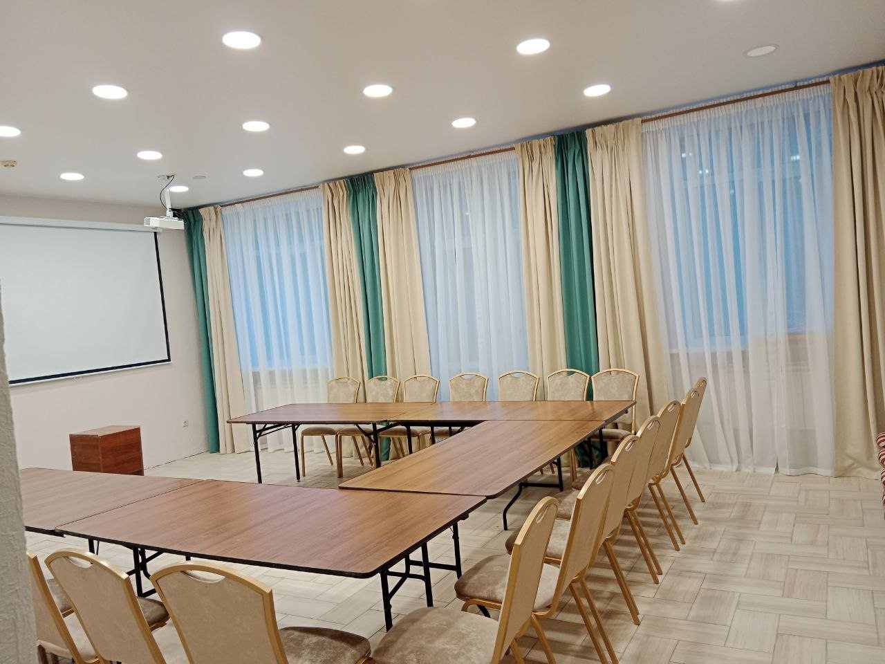 Конференц-зал