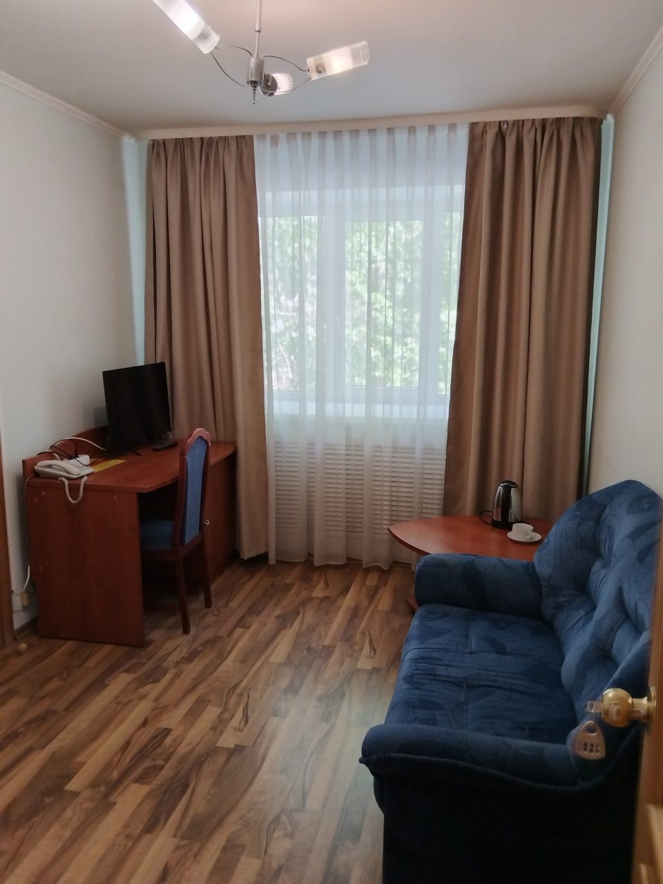 Одноместный (Высшая категория), Гостиница Единство